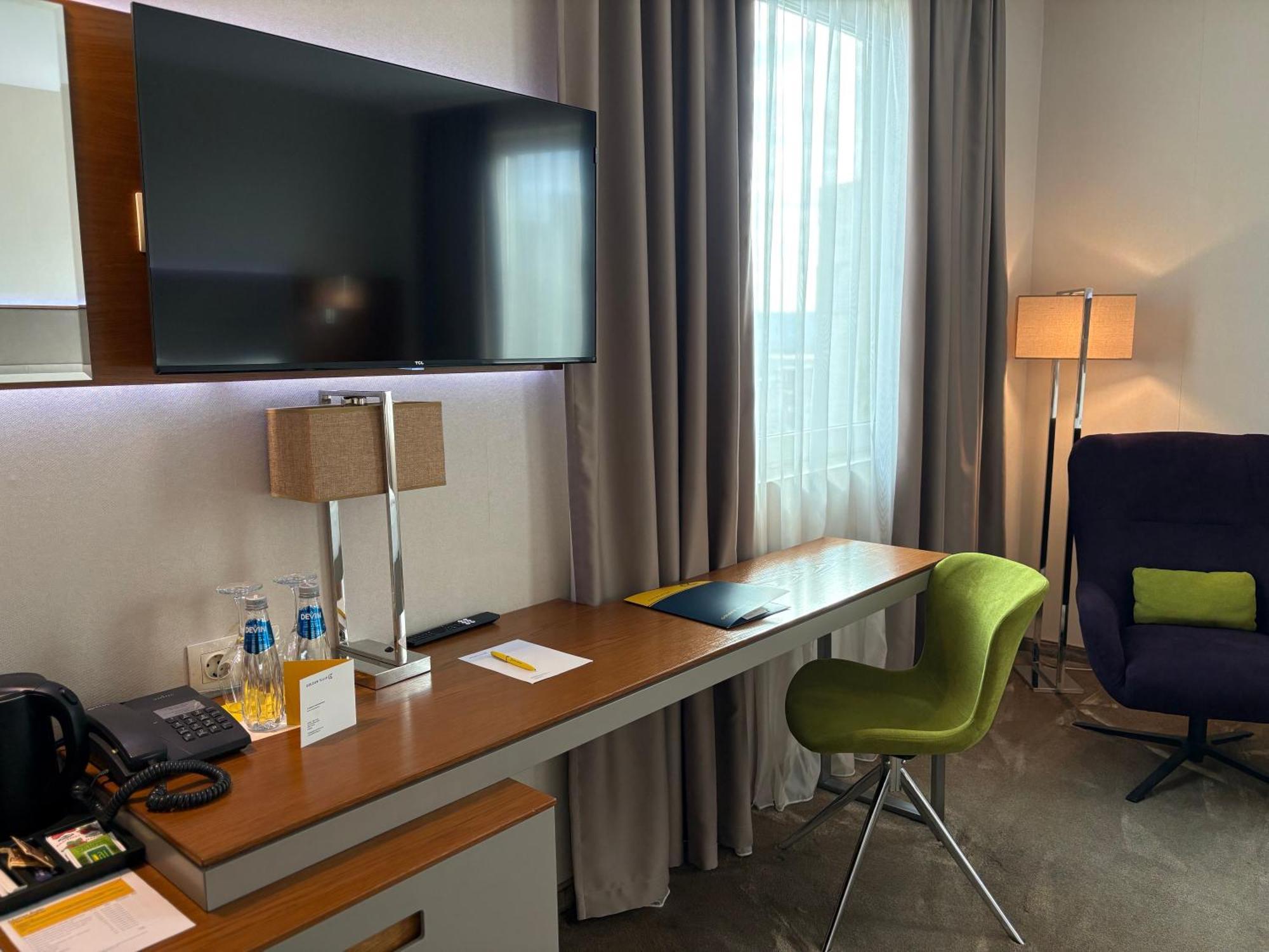 Standard Room 1 King Bed 25 Sqm Wifi Central Air Conditioning Shower