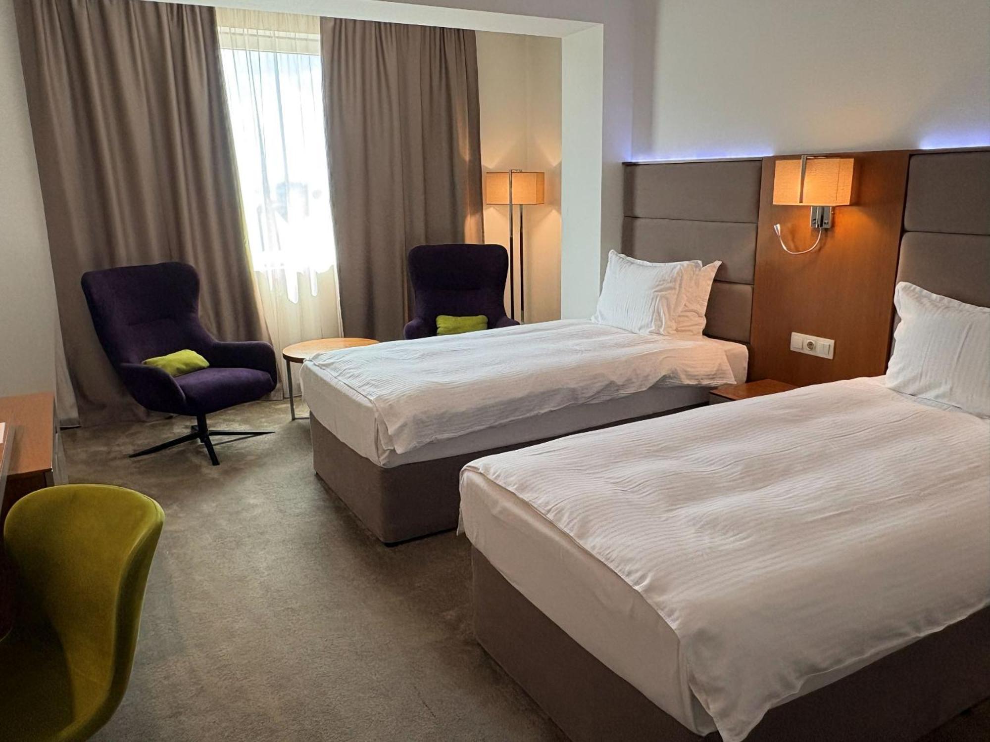 Standard Room 2 Single Beds 25Sqm Wifi Shower