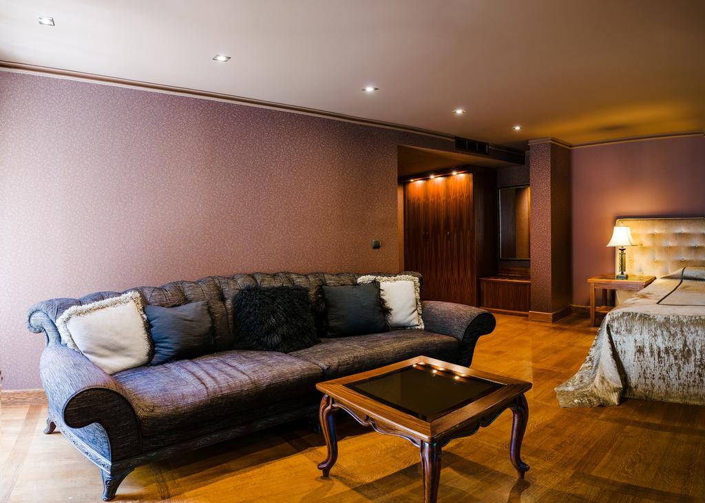Superior Queen Room