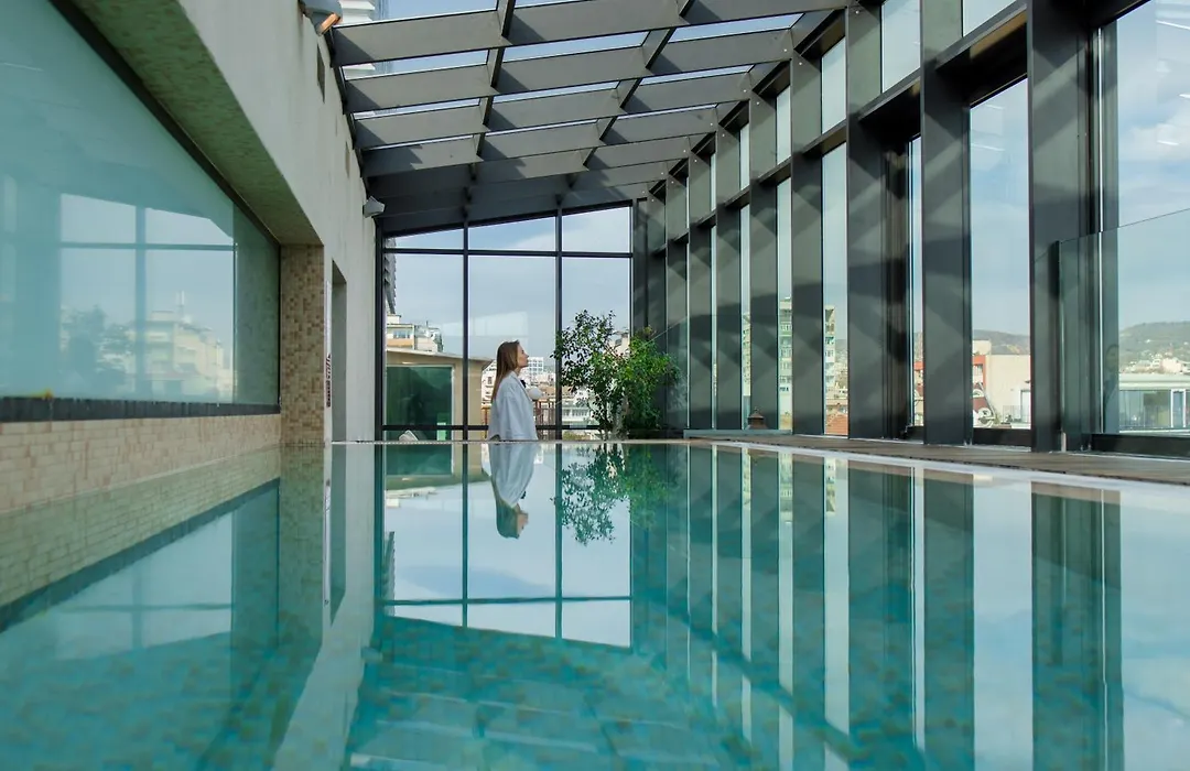 Graffit Gallery Design Hotel-1