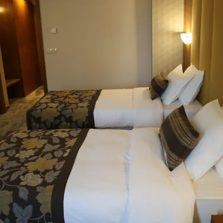 Hotel Golden Tulip Varna-2