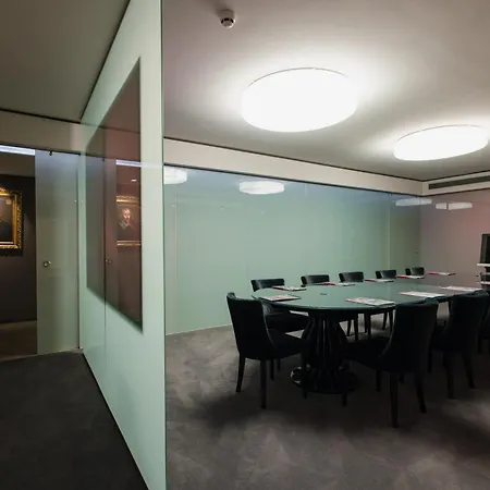 Graffit Gallery Design Hotel-3